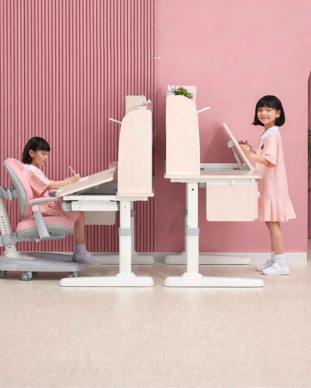 Child studying at Primo Fundesk